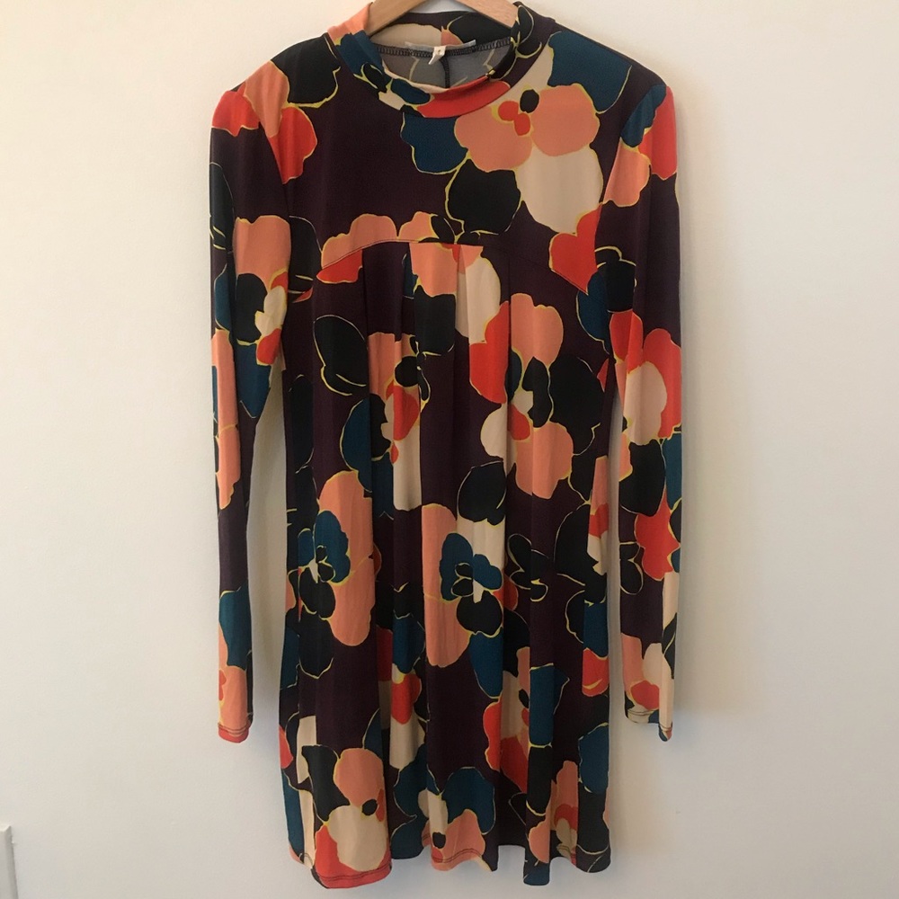 BCBGeneration floral long sleeve swing dress new